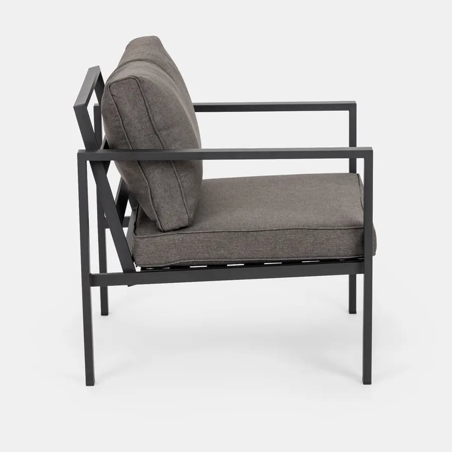 Set relax con divano due poltrone e tavolino in acciaio nero con cuscini grigi - Evelyn
