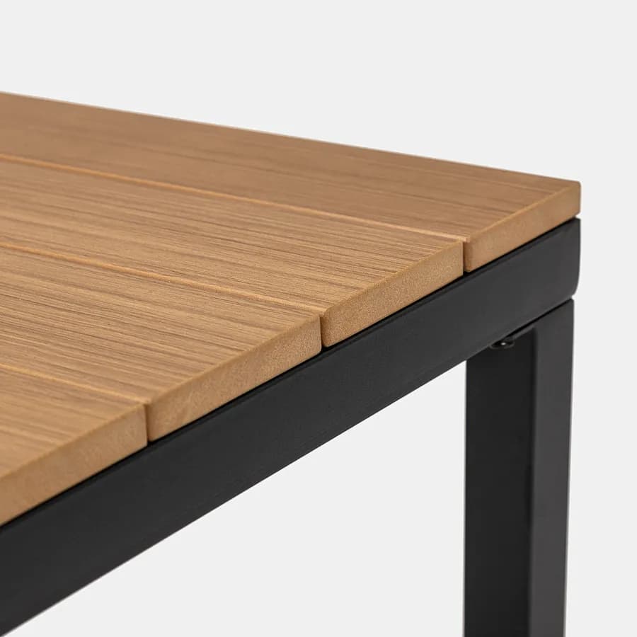 Set relax con divano due poltrone e tavolino in acciaio nero con cuscini grigi - Evelyn