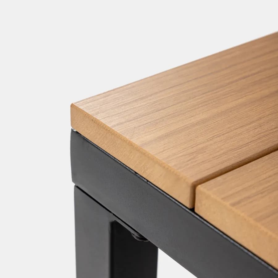 Set relax con divano due poltrone e tavolino in acciaio nero con cuscini grigi - Evelyn