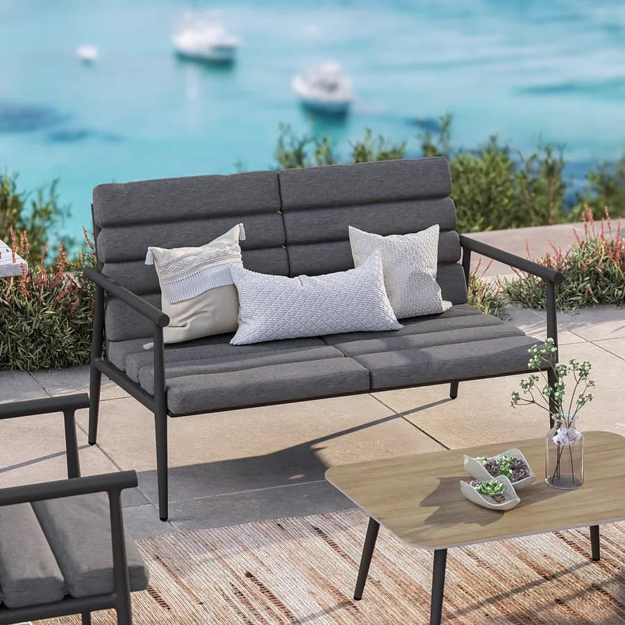 Set relax divano due poltrone e tavolino in alluminio grigio opaco con cuscini - Elyzor