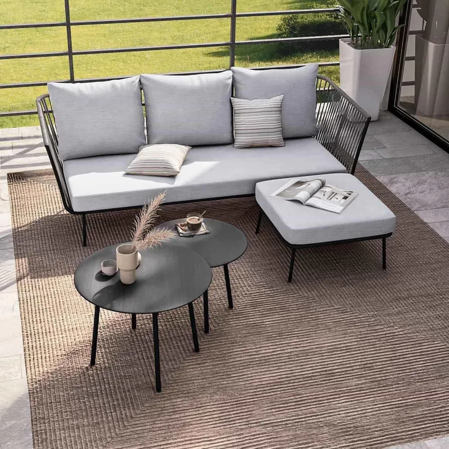 Set relax divano pouf e 2 tavolini in acciaio e polyrattan grigio - Klaus