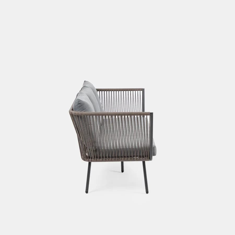 Set relax divano pouf e 2 tavolini in acciaio e polyrattan grigio - Klaus