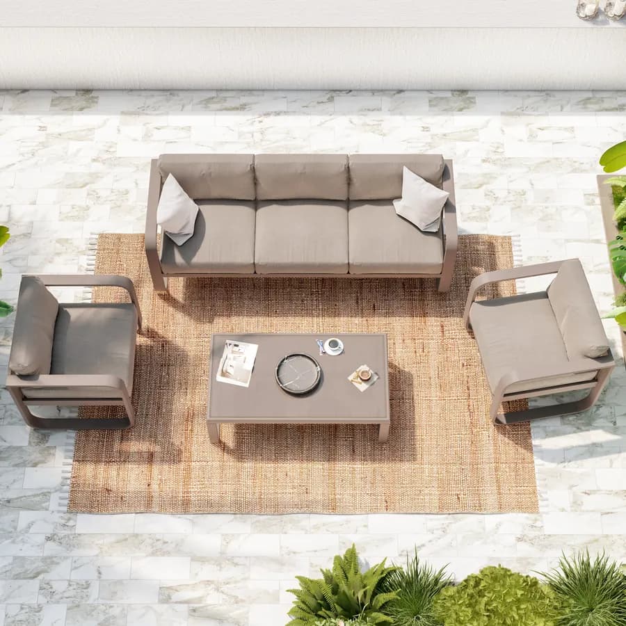 Set relax in alluminio tortora con cuscini naturale e tavolino con top in vetro - Solara