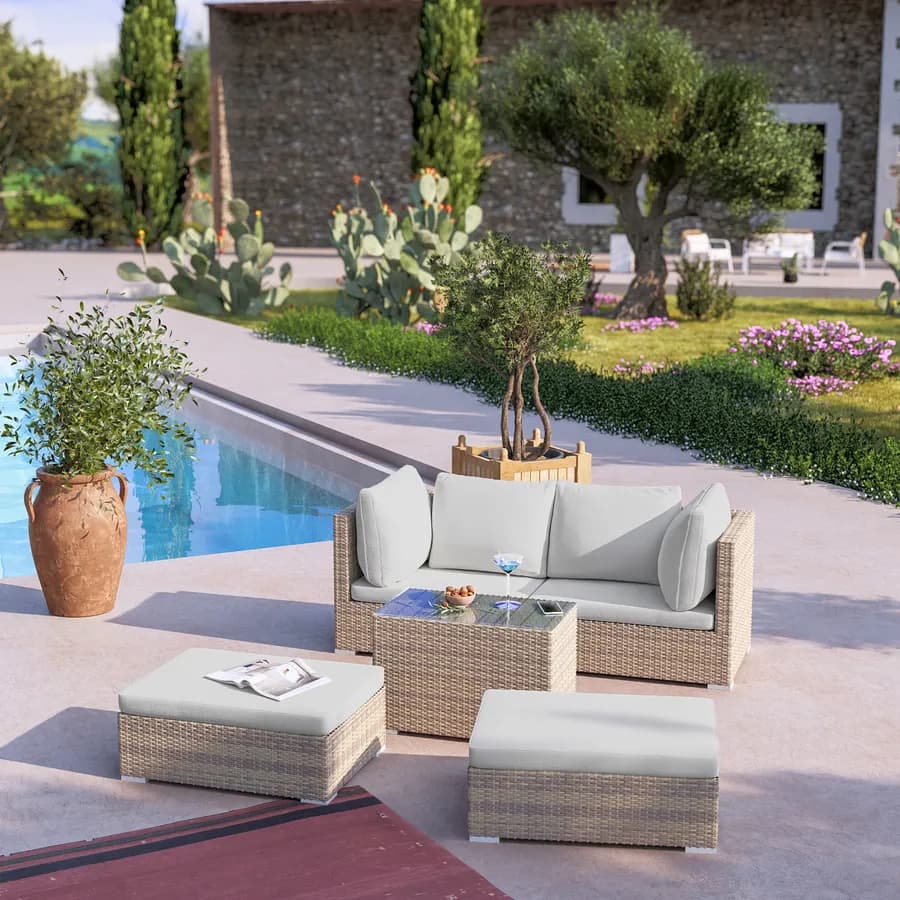 Set relax modulare con divano 2 pouf e tavolino top in vetro in polyrattan beige - Tropico