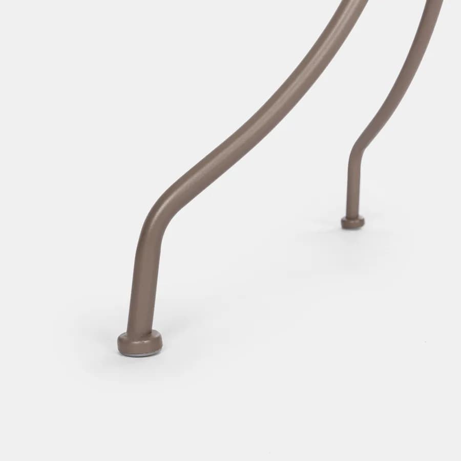 Set bistrot tavolo 70x70 cm e 2 sedie con braccioli in metallo tortora - Loren