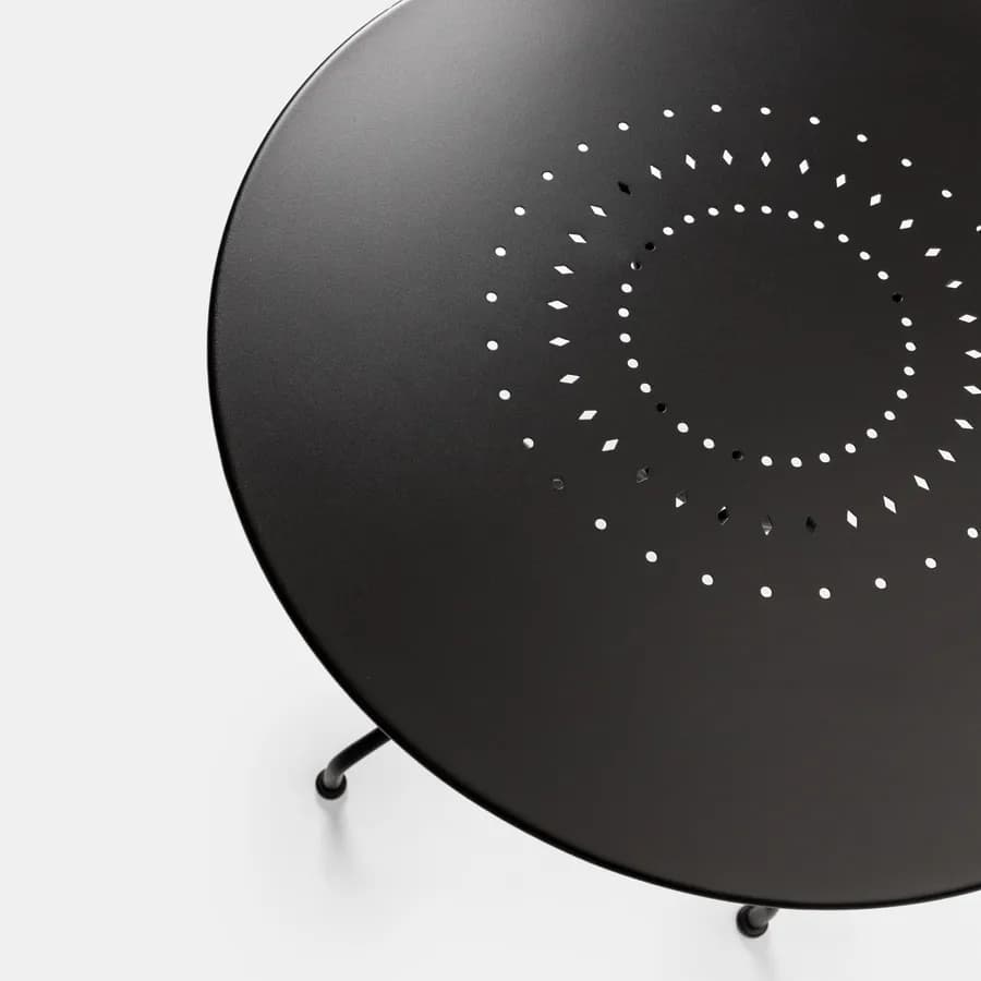 Set bistrot tavolo rotondo 70 cm e 2 sedie con braccioli in metallo nero - Loren