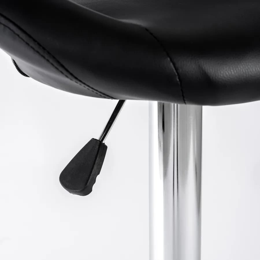 Sgabello in similpelle nera con base cromata - Sveva