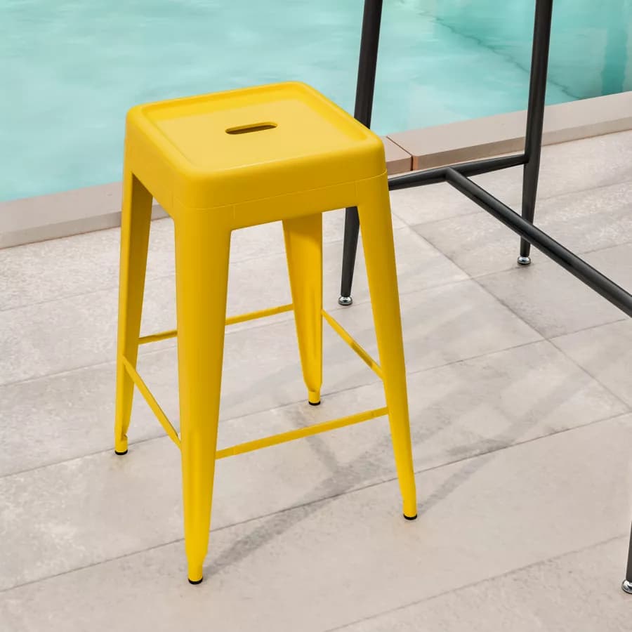 Sgabello da giardino impilabile stile industrial in metallo giallo - Farley