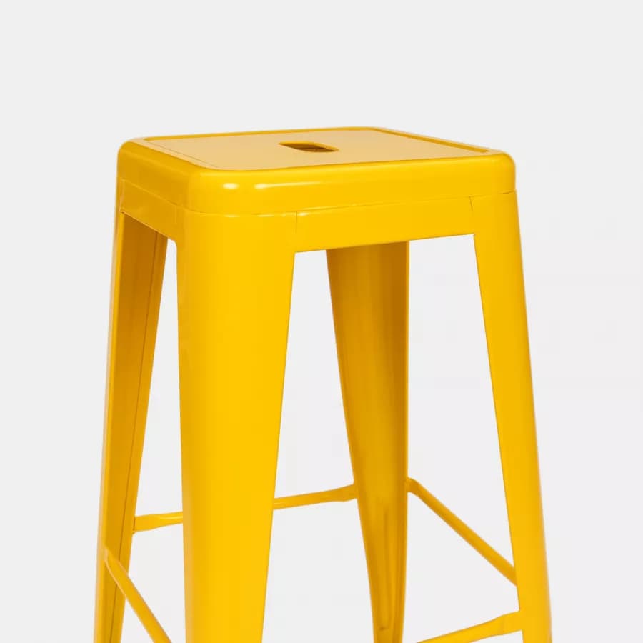 Sgabello da giardino impilabile stile industrial in metallo giallo - Farley