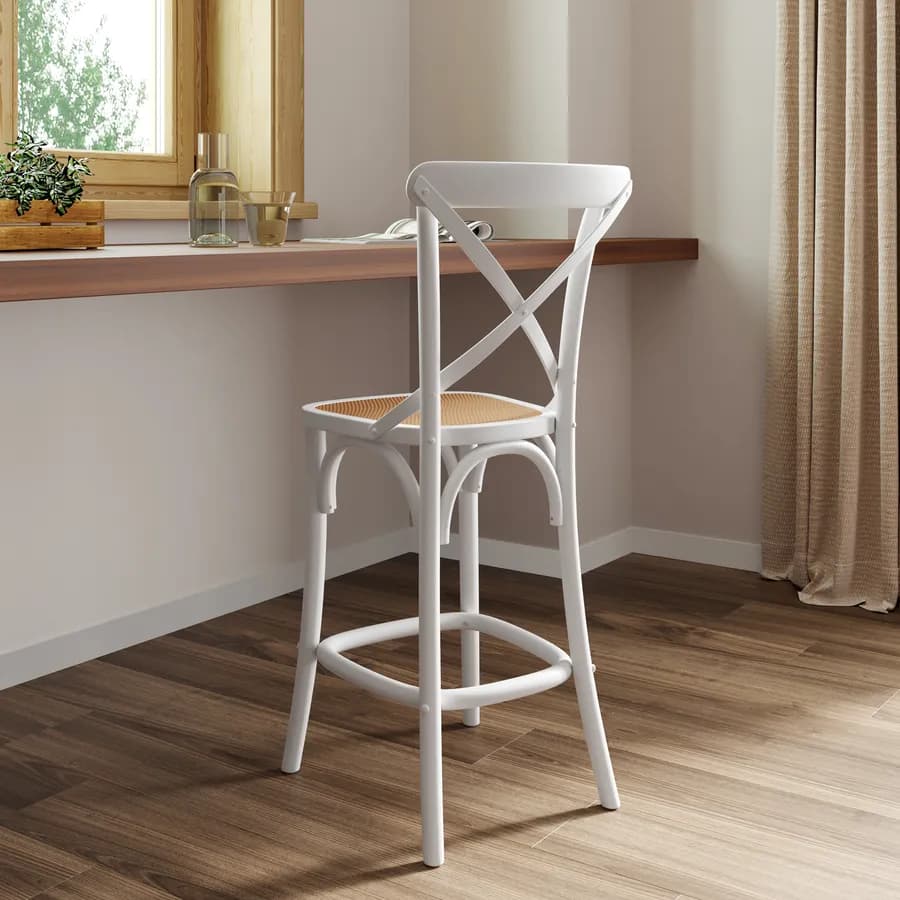 Sgabello in legno di olmo bianco con seduta in rattan - Giulietta