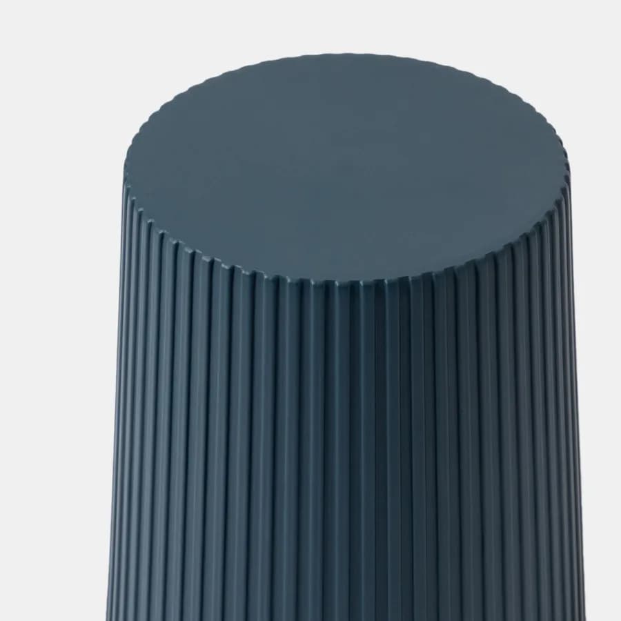 Sgabello rotondo 39 cm impilabile in polipropilene effetto cannettato blu - Xilo