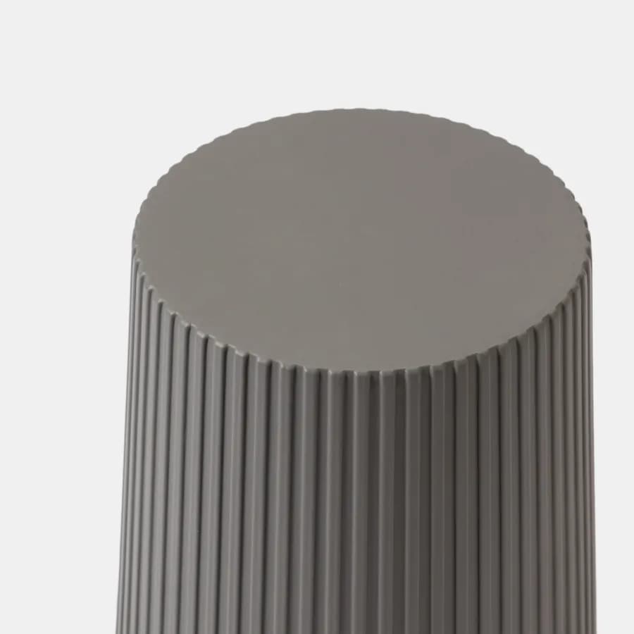 Sgabello rotondo 39 cm impilabile in polipropilene effetto cannettato grigio - Xilo