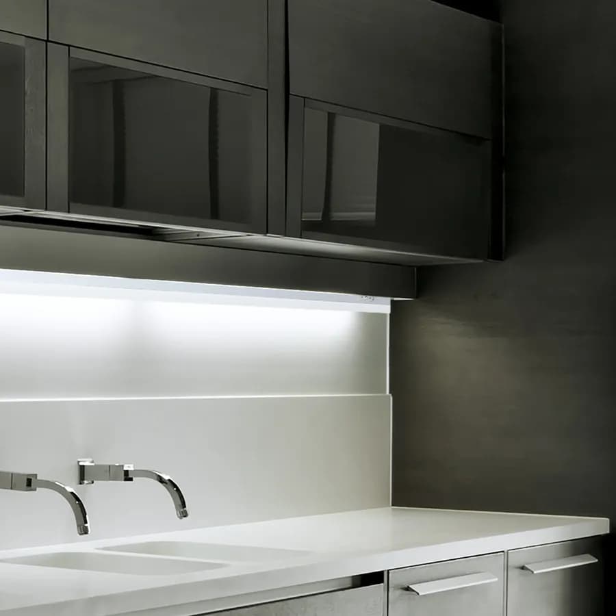 Sotto pensile led 148,4 cm in alluminio bianco