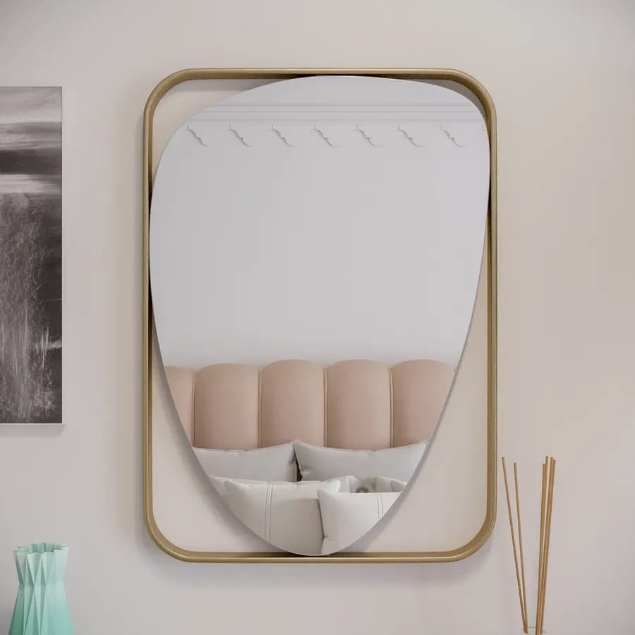 Specchio da parete 52x67 cm con cornice in metallo oro - Alistair