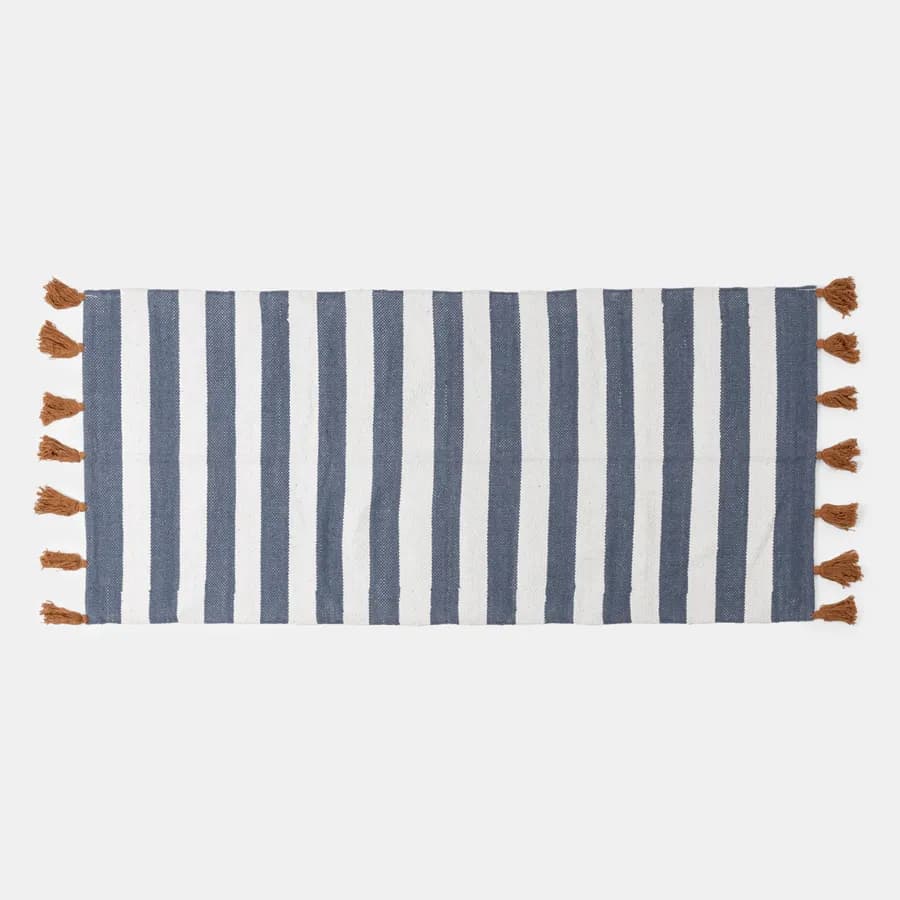 Tappeto 70x140 cm in cotone blu e bianco a strisce con nappine senape