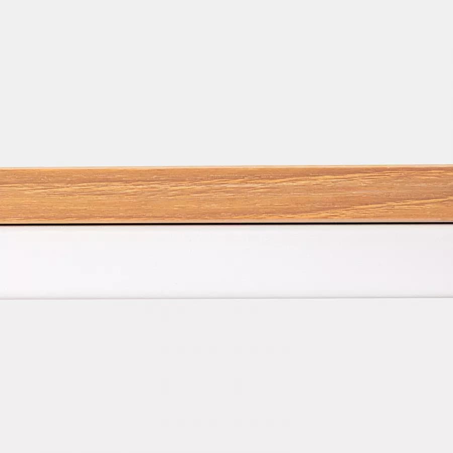 Tavolino 40x40 cm con ripiani effetto rovere e struttura in metallo bianco - Caio
