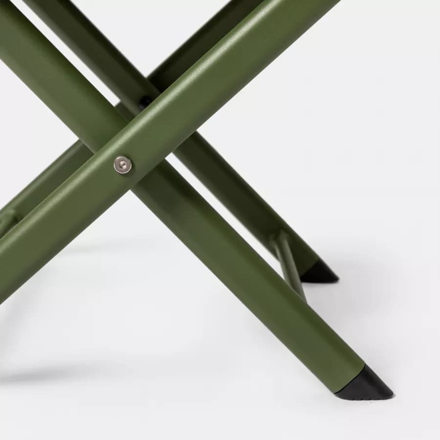 Tavolino da caffè con piano a doghe 44x43 cm in alluminio verde foresta - Jonit