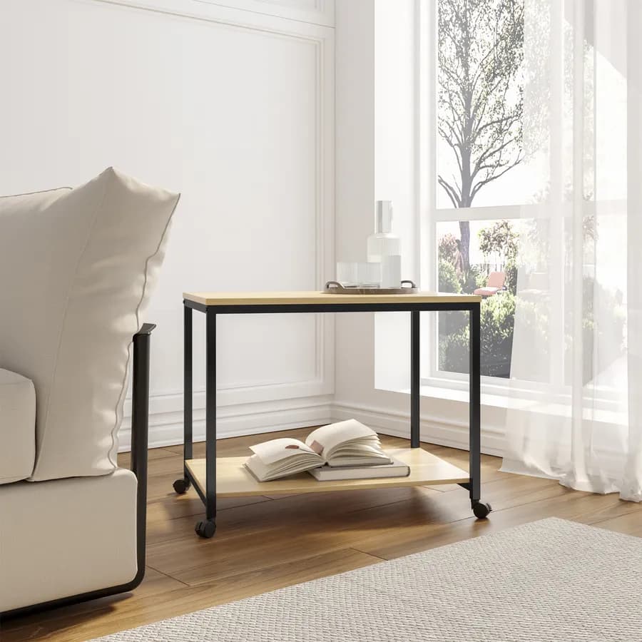 Tavolino 60x40 cm con due ripiani effetto rovere e metallo nero su ruote - Caio
