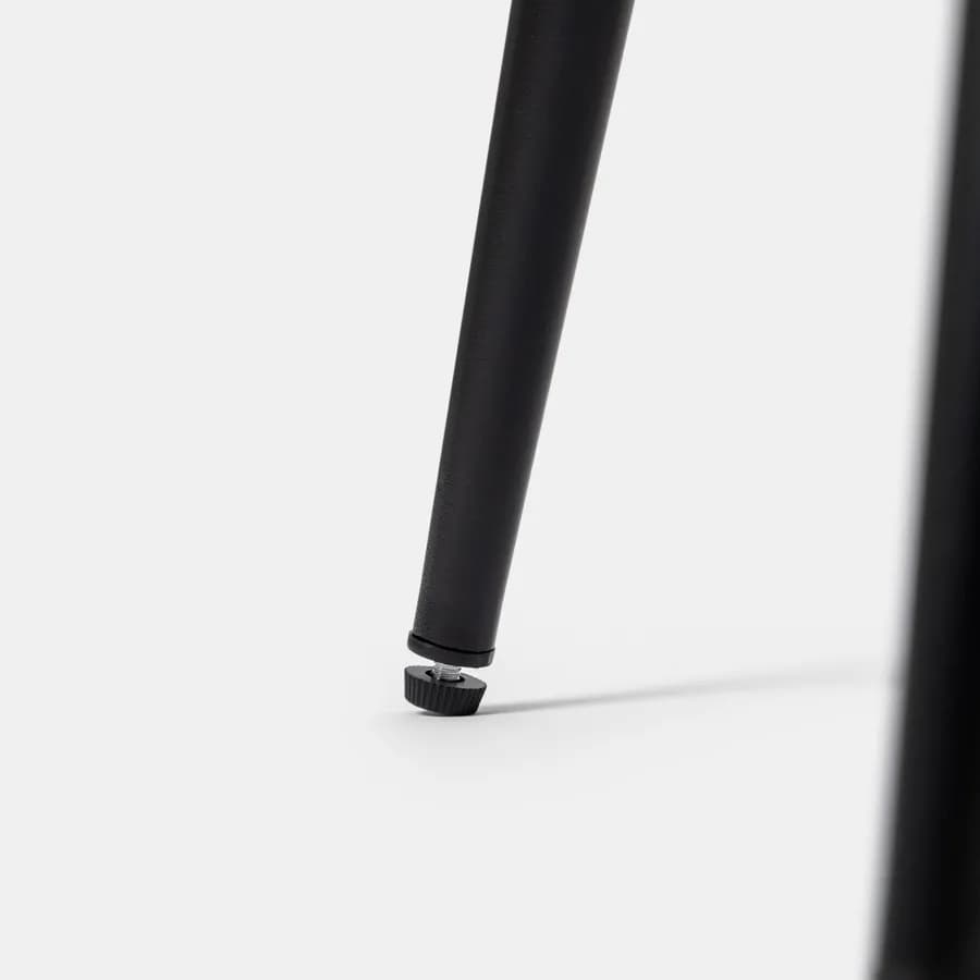 Tavolino rotondo 50 cm con top in polipropilene e gambe in metallo nero - Frisby