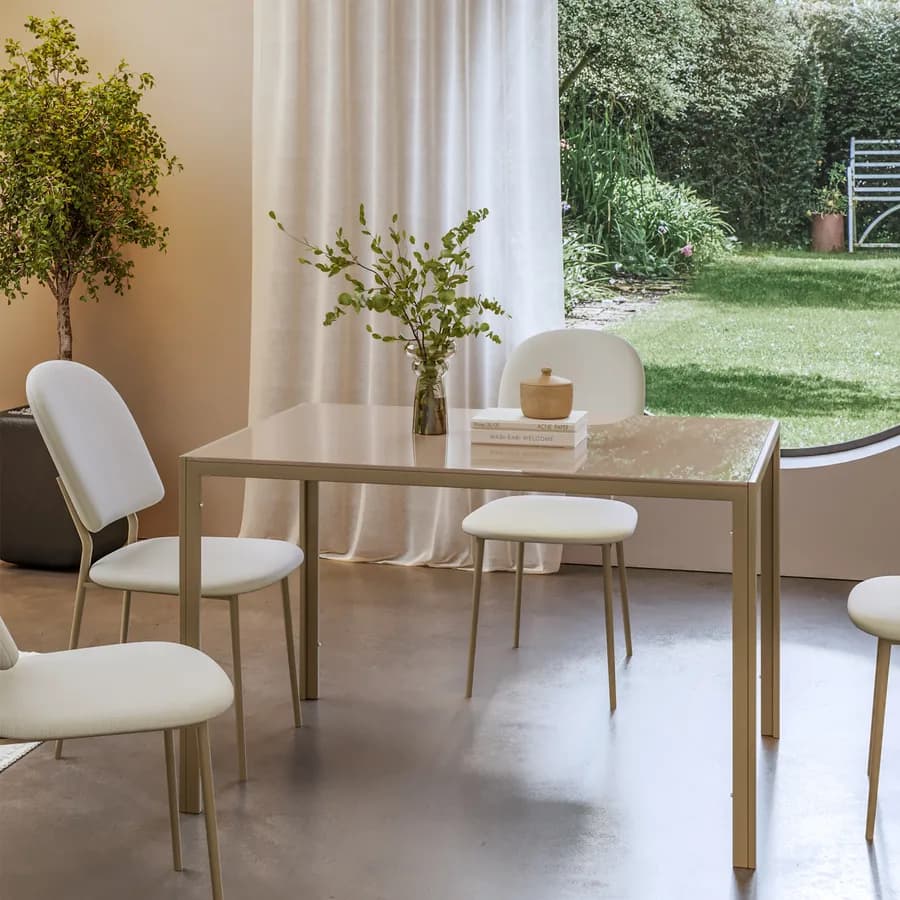 Tavolo 120x80 cm con top in vetro temperato tortora e gambe in metallo - Styloi
