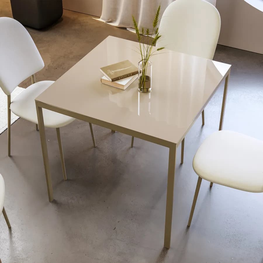Tavolo 80x80 cm con top in vetro temperato tortora e gambe in metallo - Styloi