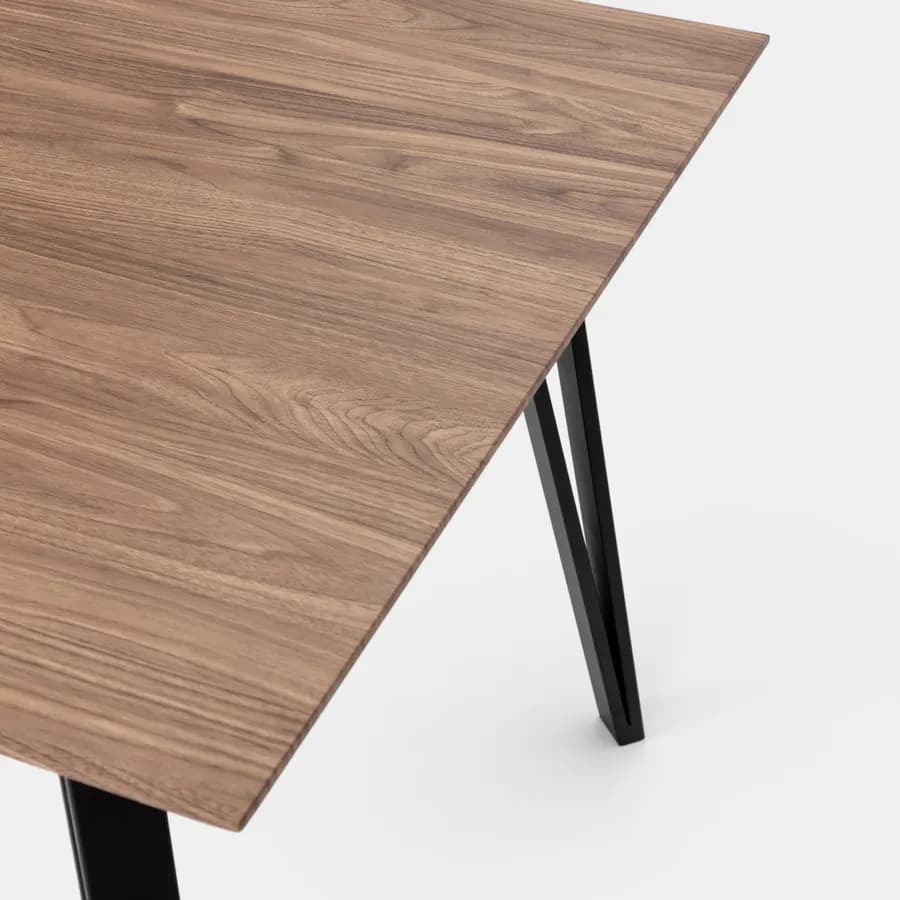 Tavolo allungabile 160-200x90 cm in effetto rovere quercia e gambe in metallo nero - Manty