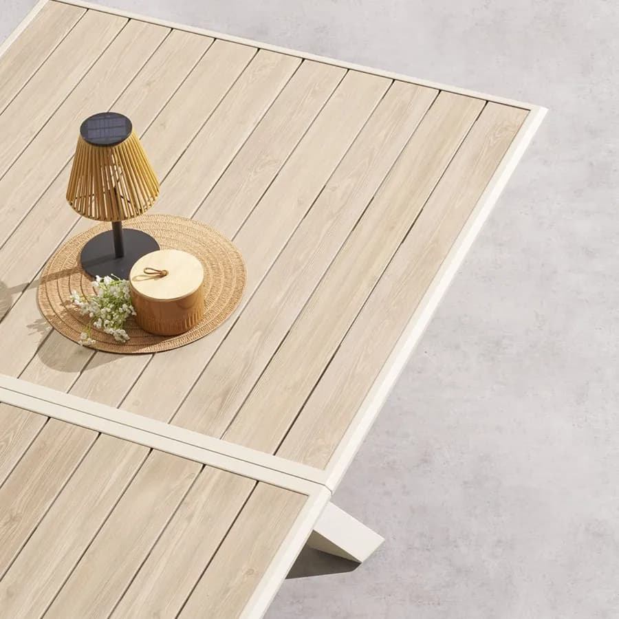 Tavolo allungabile da esterno 220/280x113 cm in alluminio beige con top a doghe effetto legno - Jalime