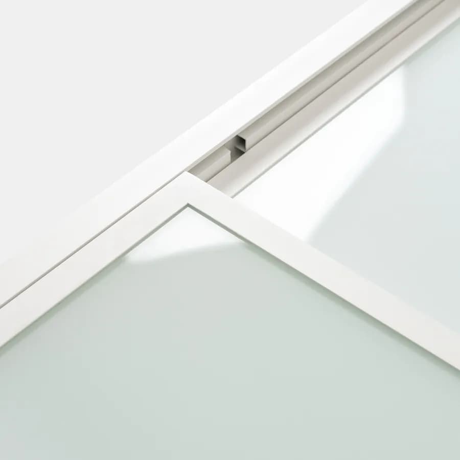 Tavolo da esterno allungabile 135/270x90 cm in alluminio bianco con top in vetro - Carioca