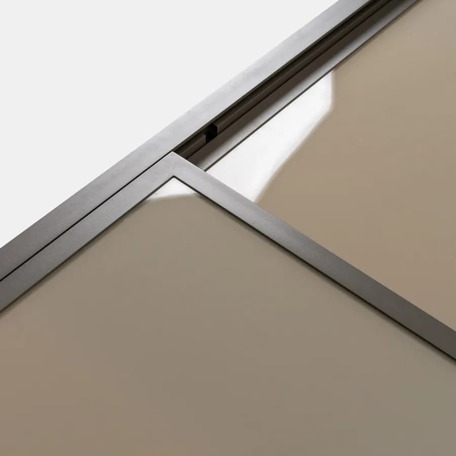 Tavolo da esterno allungabile 135/270x90 cm in alluminio tortora con top in vetro - Carioca