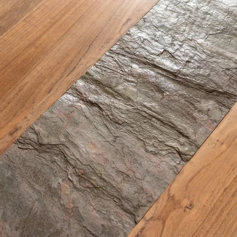 Tavolo da pranzo 220x100 top in legno di acacia 50mm con dettaglio effetto pietra e gambe in metallo nero - Mhalt