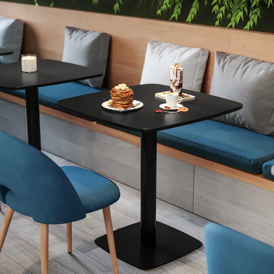 Tavolo da pranzo 80x80 cm top nero con bordi arrotondati e base in metallo nero - Caio Round