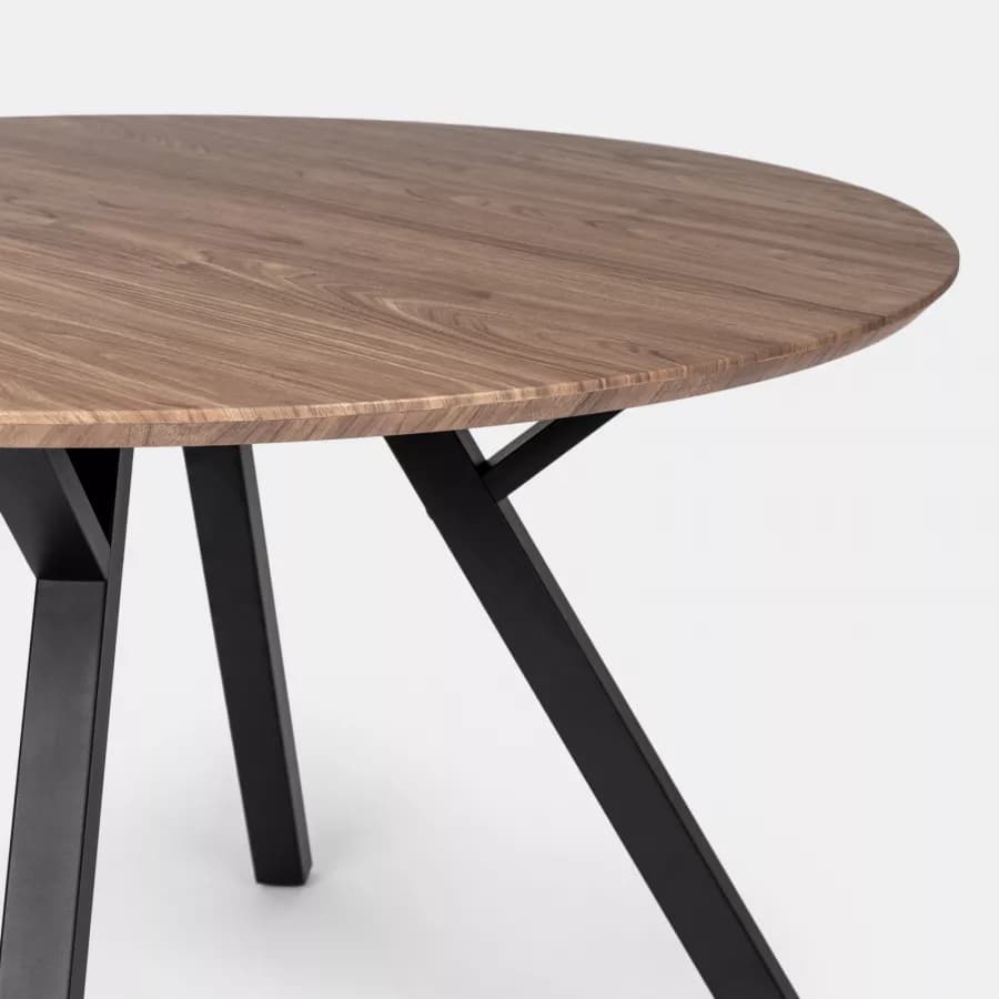 Tavolo da pranzo rotondo 120 cm con piano in legno rovere quercia e gambe nere - Manty