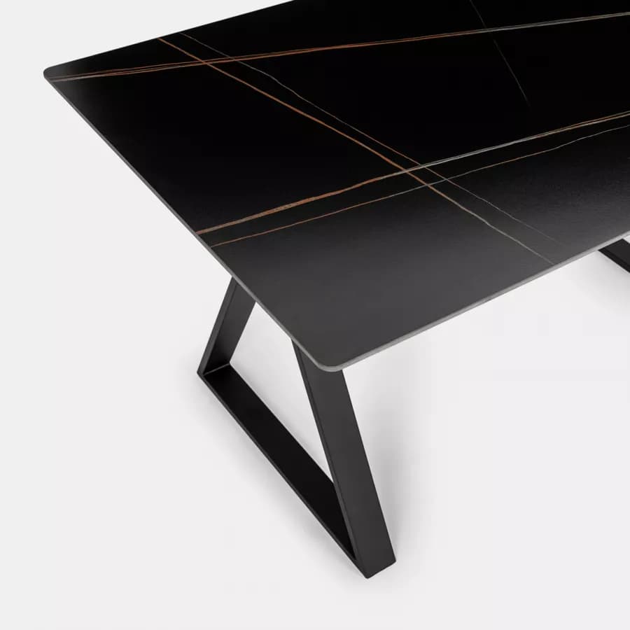 Scrivania 150x90 cm piano ceramica 12 mm e base in acciaio nero - Masao