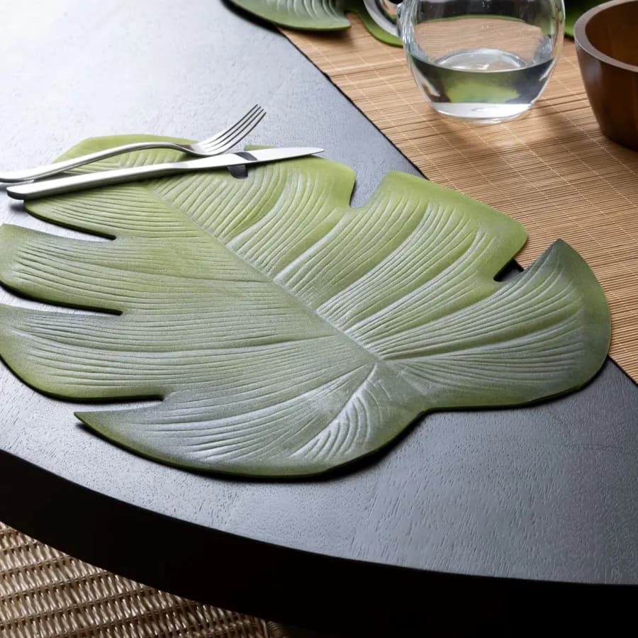 Tovaglietta 48x39 cm a forma di foglia verde