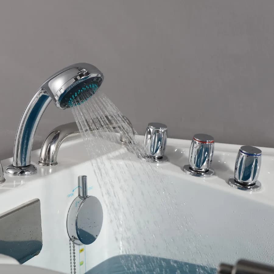 Vasca da bagno per anziani installazione centro parete - Agility