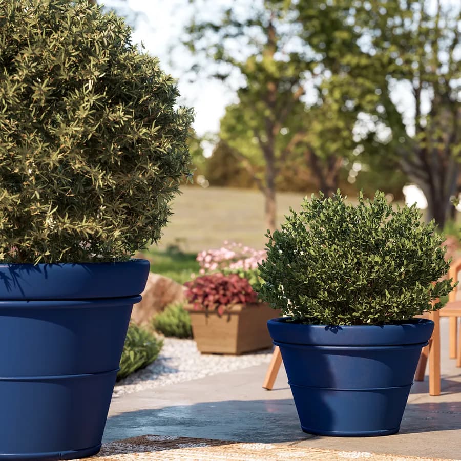 Vaso liscio rotondo 65 cm in polietilene blu - Bodeja