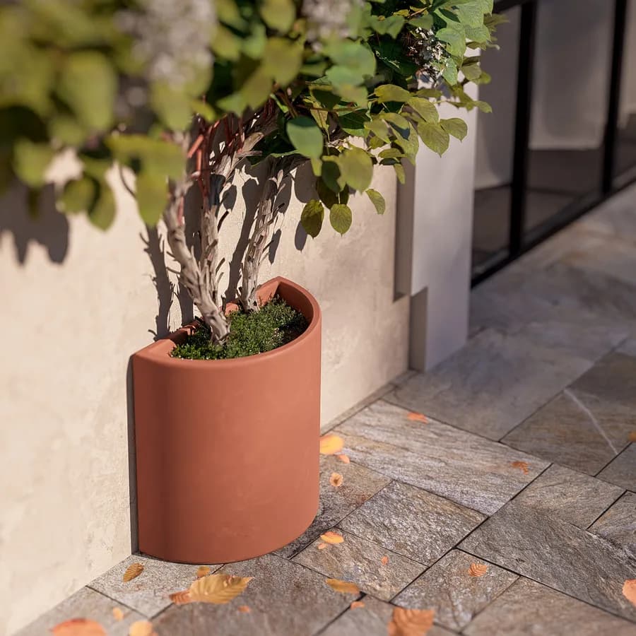 Vaso a mezzaluna da parete 45 h cm in polietilene terracotta - Muret