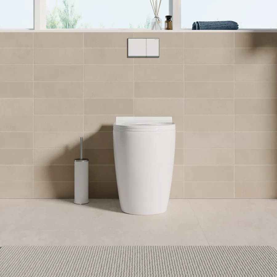 Vaso filomuro H 50 cm in ceramica bianco lucido con sedile - Volga Sky