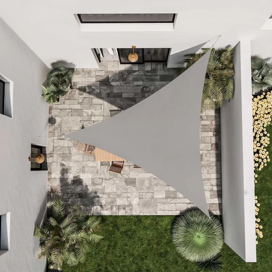 Vela da giardino triangolare 5x5x5 m in poliestere idrorepellente grigio 180 gr - Solaris