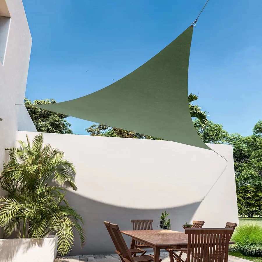 Vela da giardino triangolare 5x5x5 m in poliestere idrorepellente verde 180 gr - Solaris