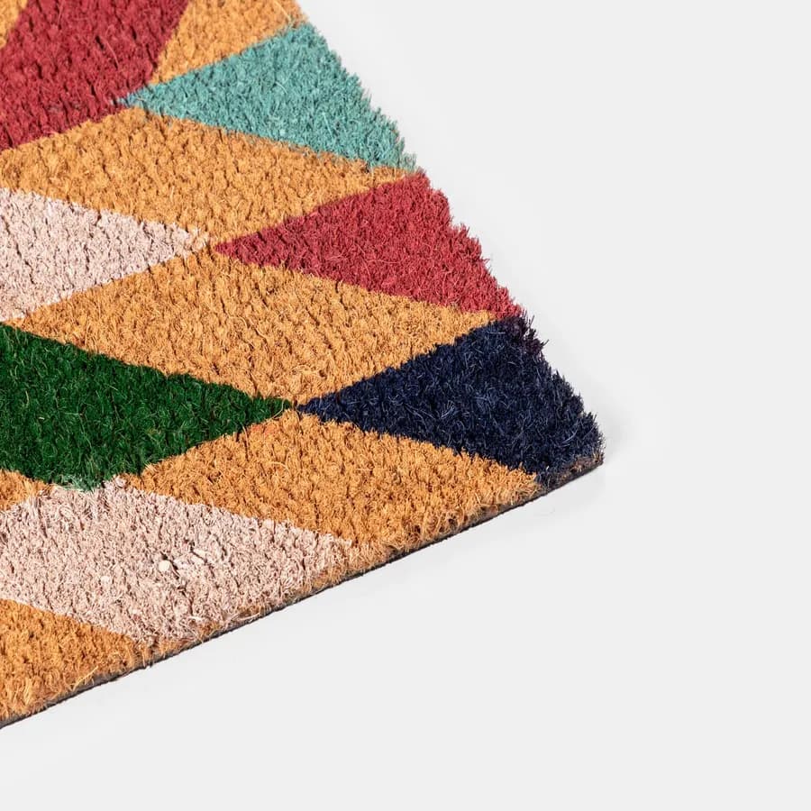 Zerbino 45x75 cm in coir naturale con disegno geometrico colorato