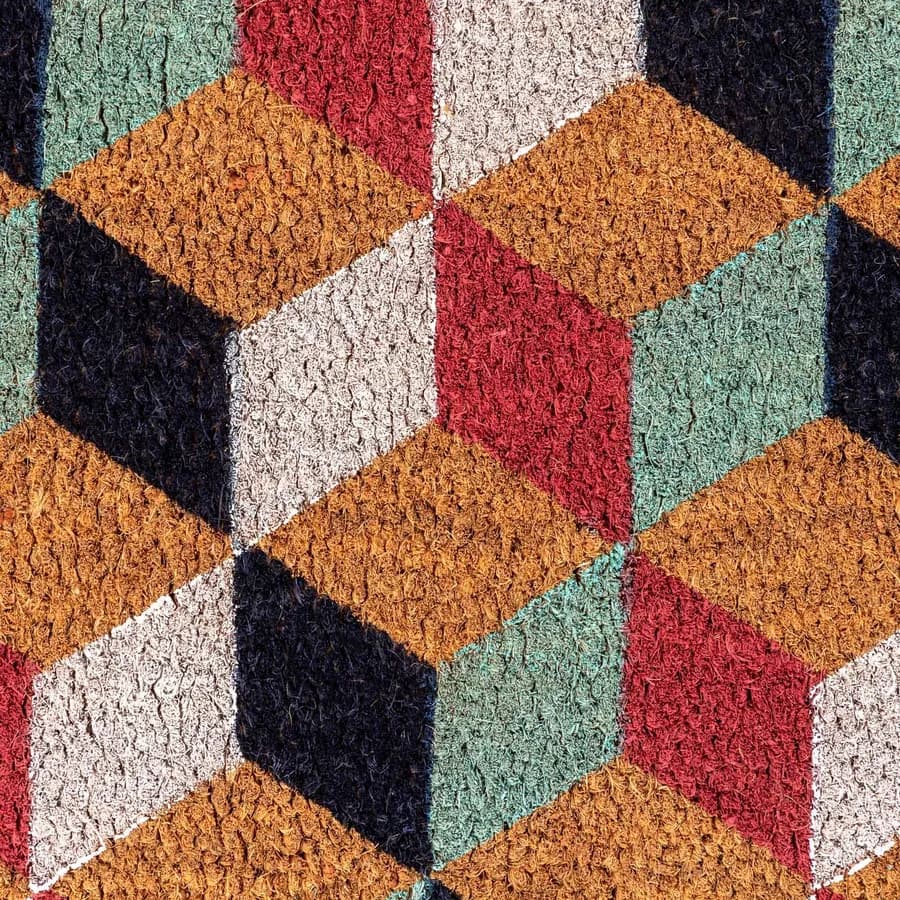Zerbino 45x75 cm in coir naturale con disegno geometrico cubi colorati