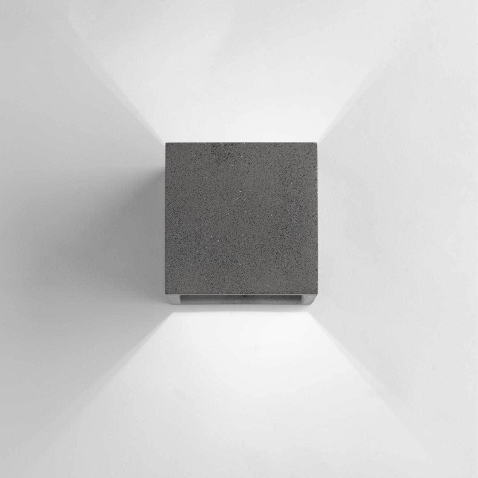 Applique 11,5x11,5x11,5h cm in cemento naturale grigio