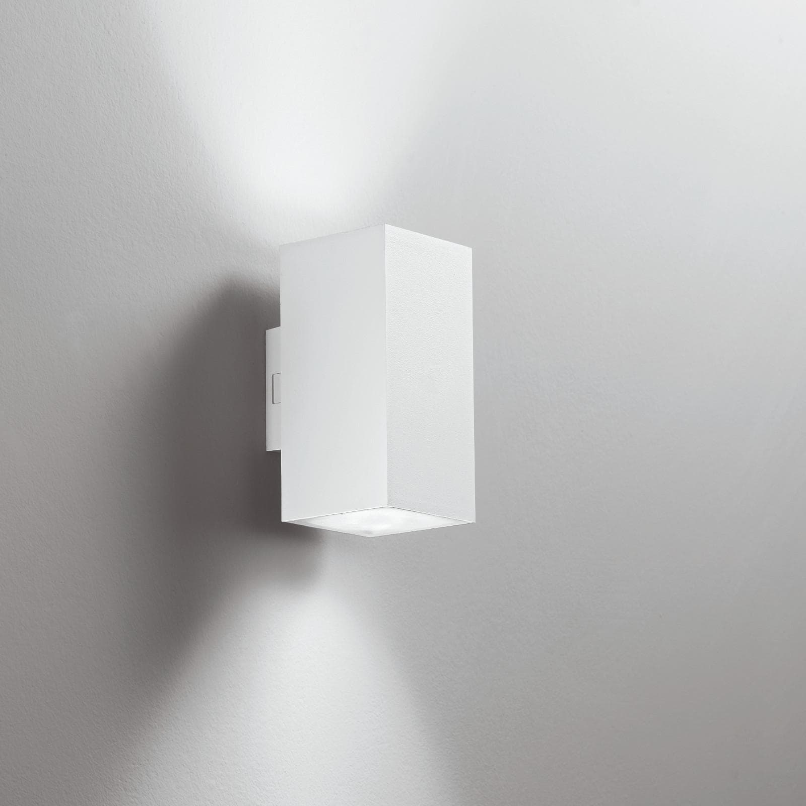 Applique LED 9,9x7,8 cm in policarbonato bianco con doppia emissione