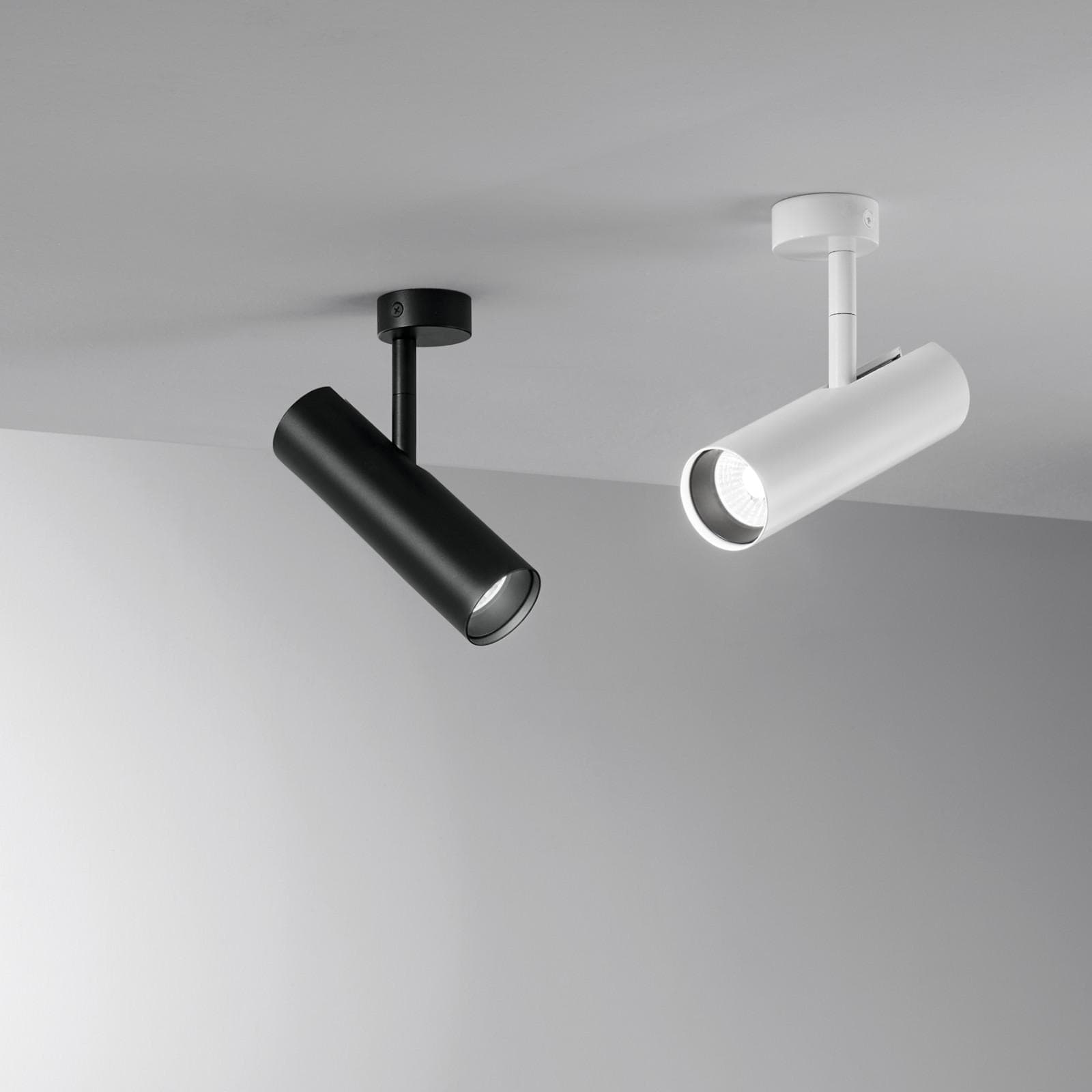 Applique spot girevole rotondo 5 cm in alluminio nero opaco con luce dimmerabile