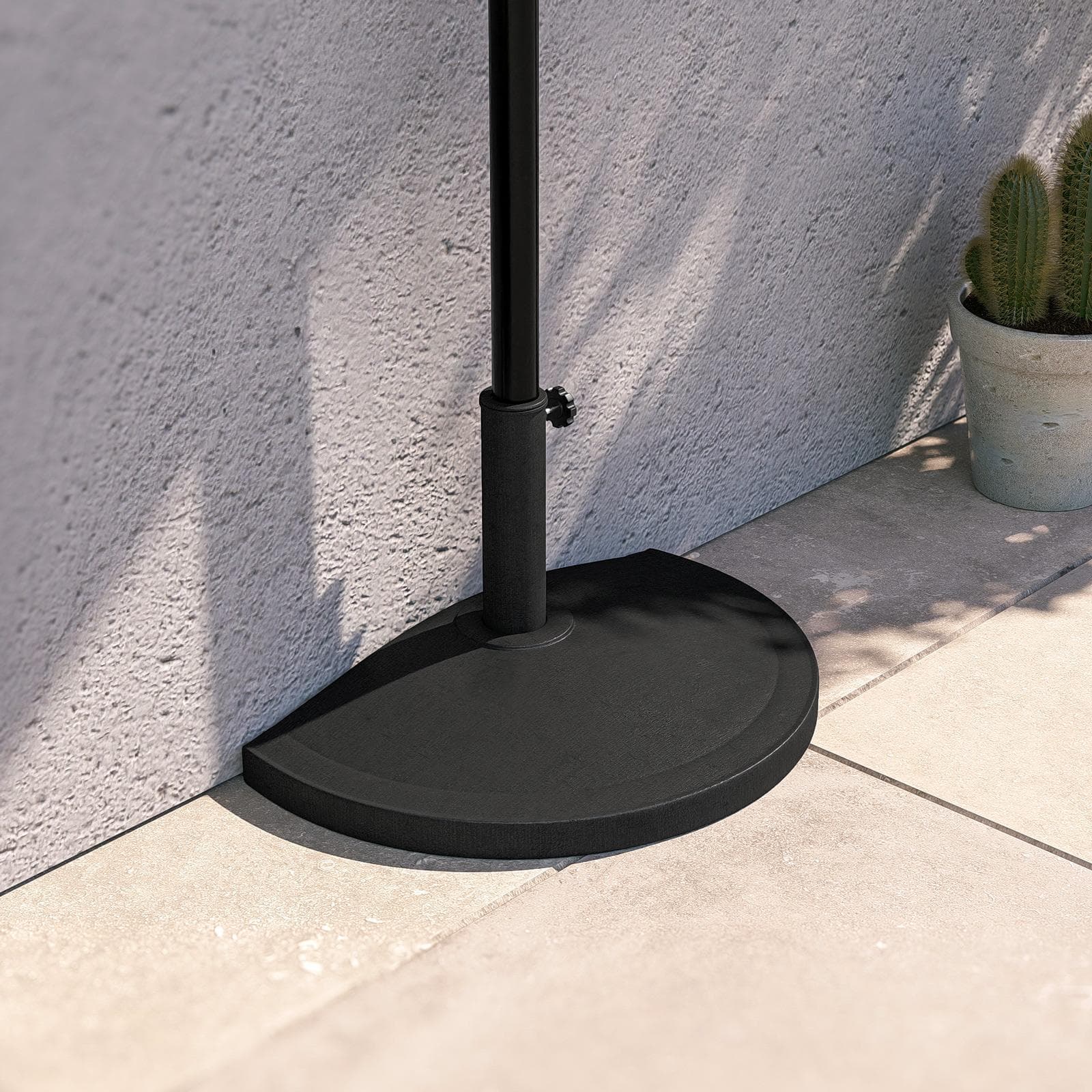 Base a mezzaluna da 15 kg per ombrellone Half in resina nero
