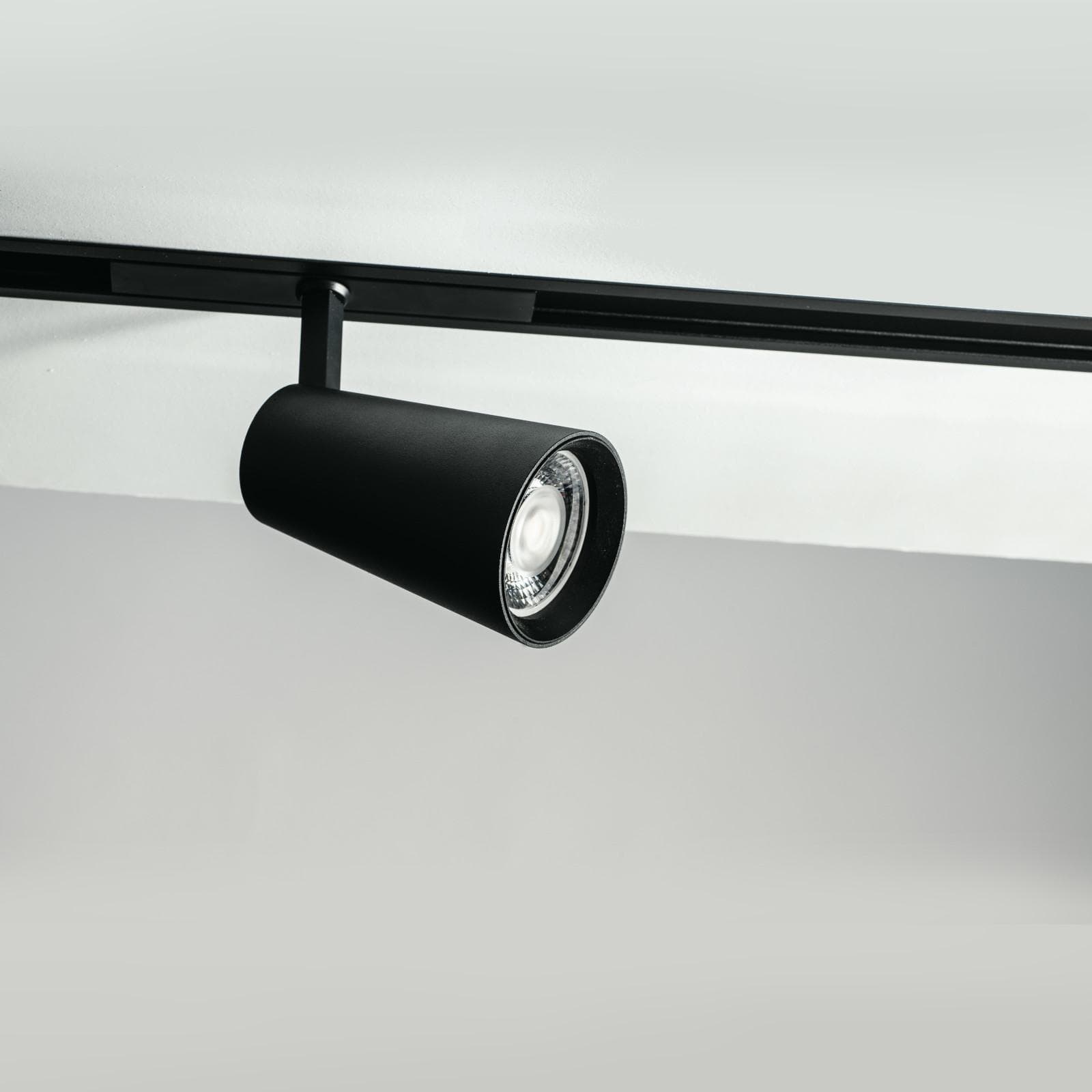 Binario 2 m a incasso con cornice in alluminio nero - Power Inc