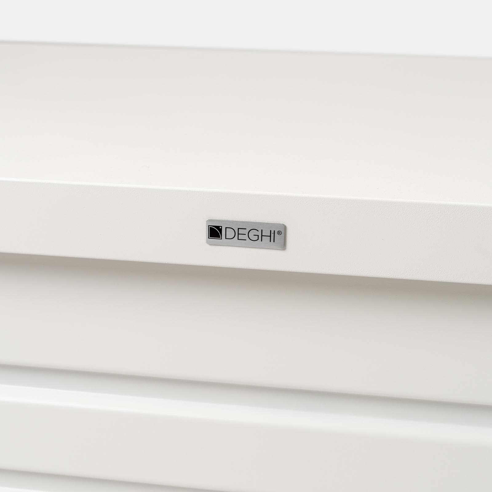 Baule contenitore con ruote 130x61x64h cm in alluminio bianco - Carioca