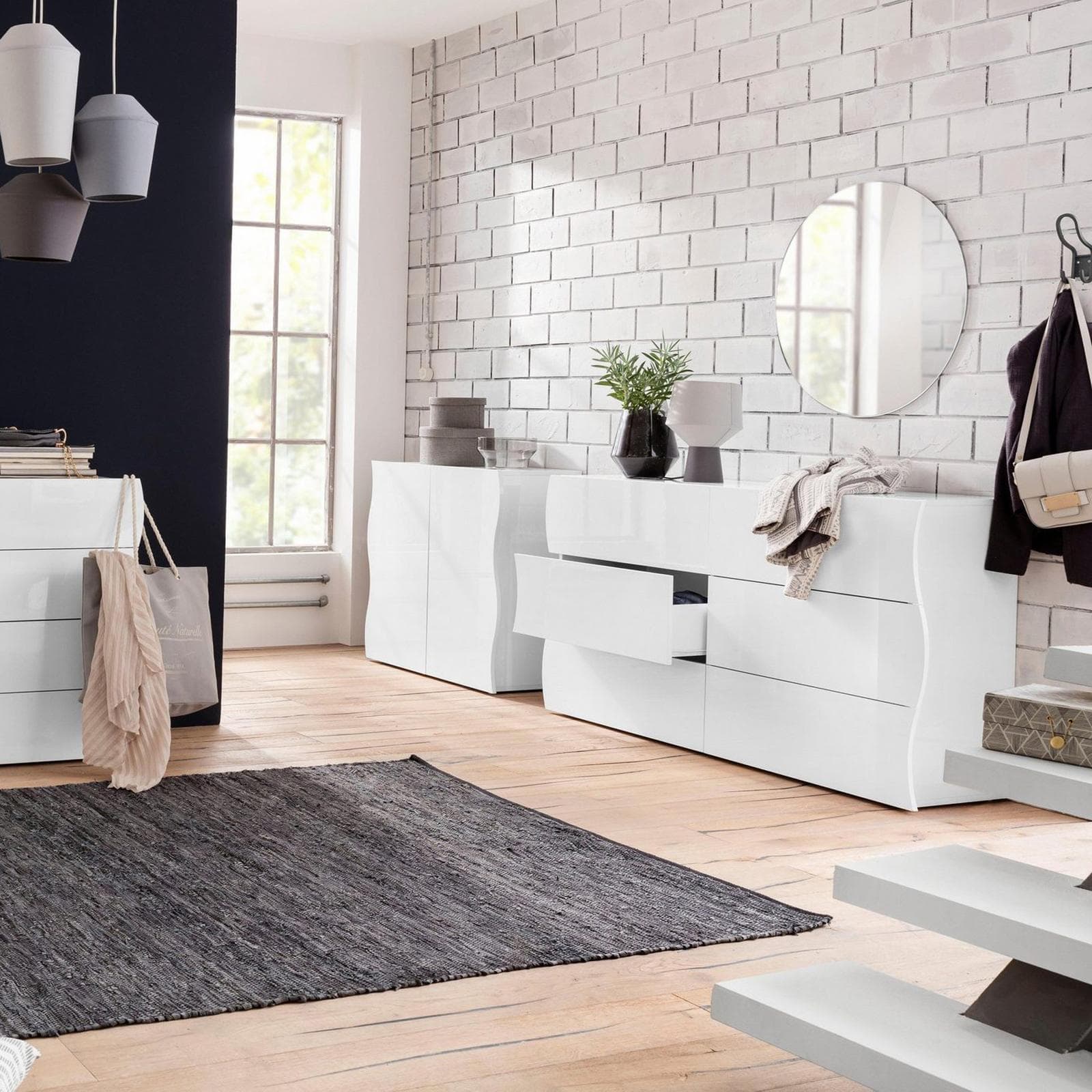 Cassettiera 155x81,5h cm con 6 cassetti in legno bianco lucido - Moss