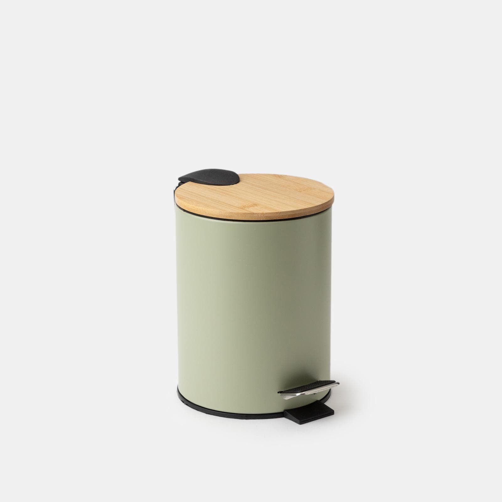 Cestino portarifiuti 3 litri in metallo verde salvia con pedale e coperchio in bambù - Scottie